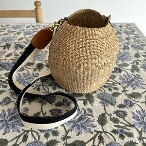 COPY - Clare V. Pot de Miel in natural.